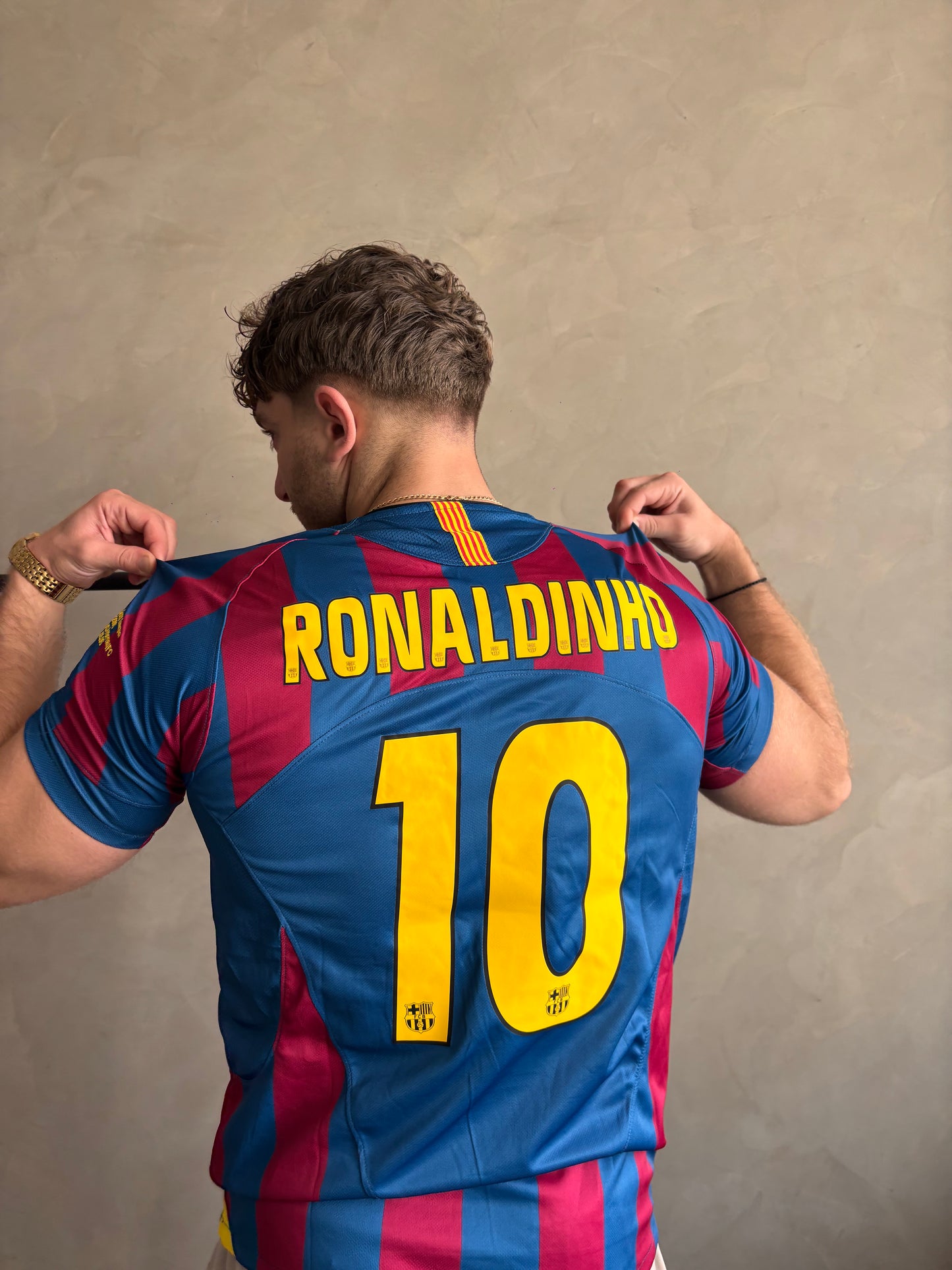 Barcelona Home 05/06 (#10 RONALDINHO)