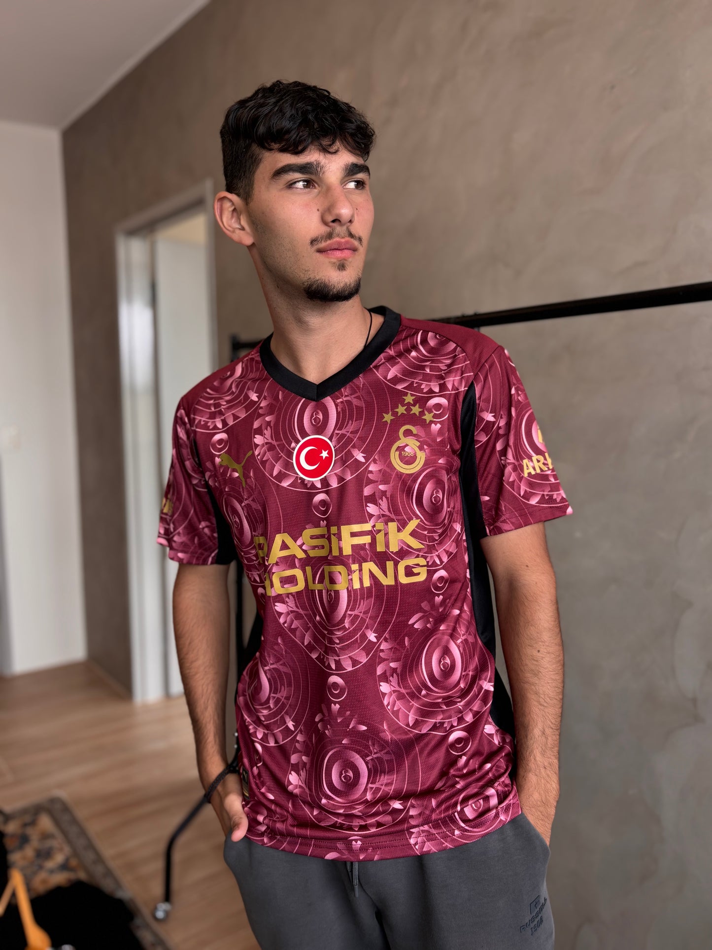 Galatasaray 25/26 (OSIMHEN #45)