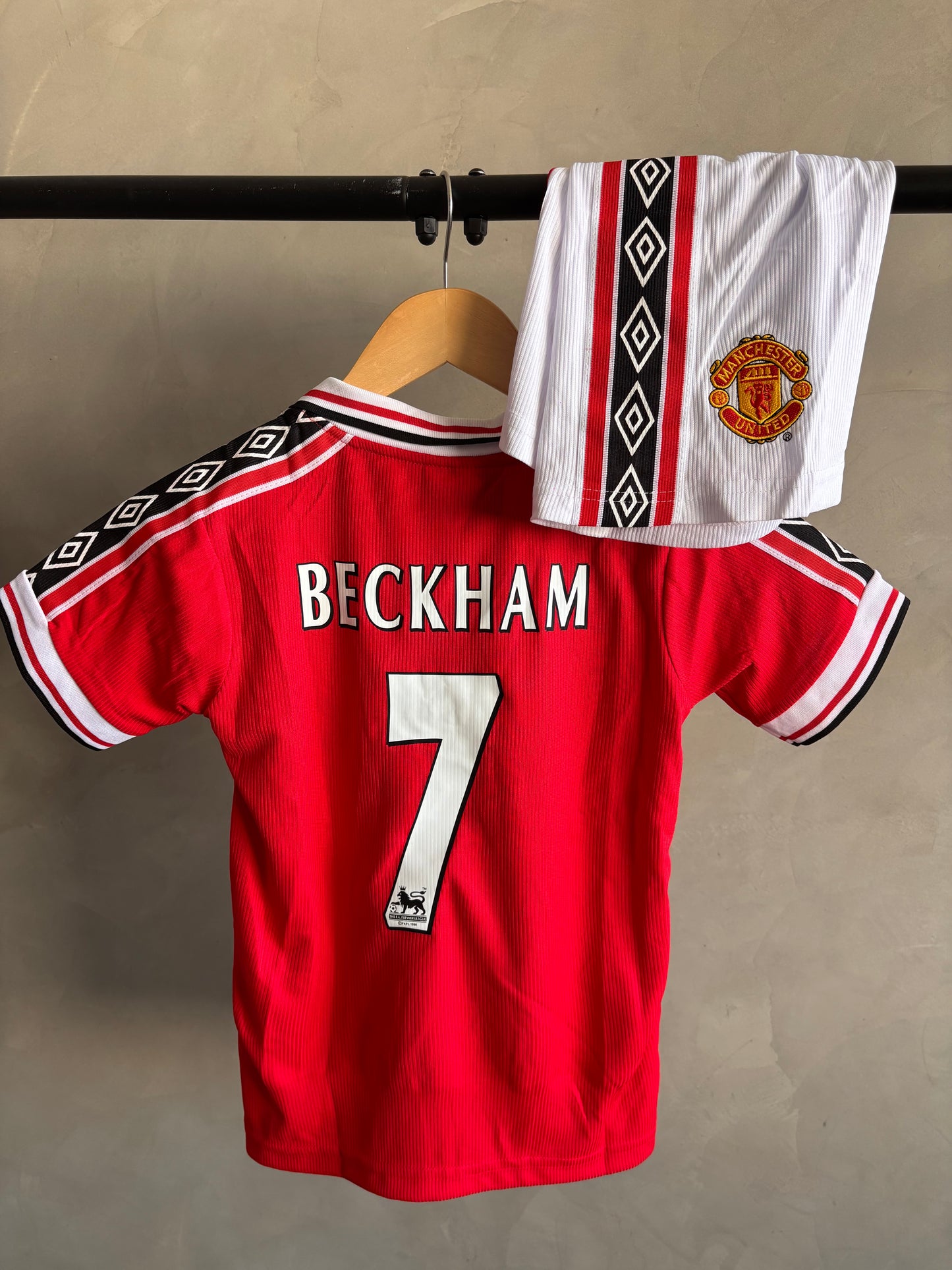 Manchester United retro Kids Kits