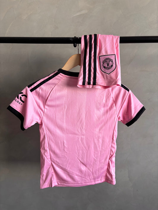 Manchester United kids Pink
