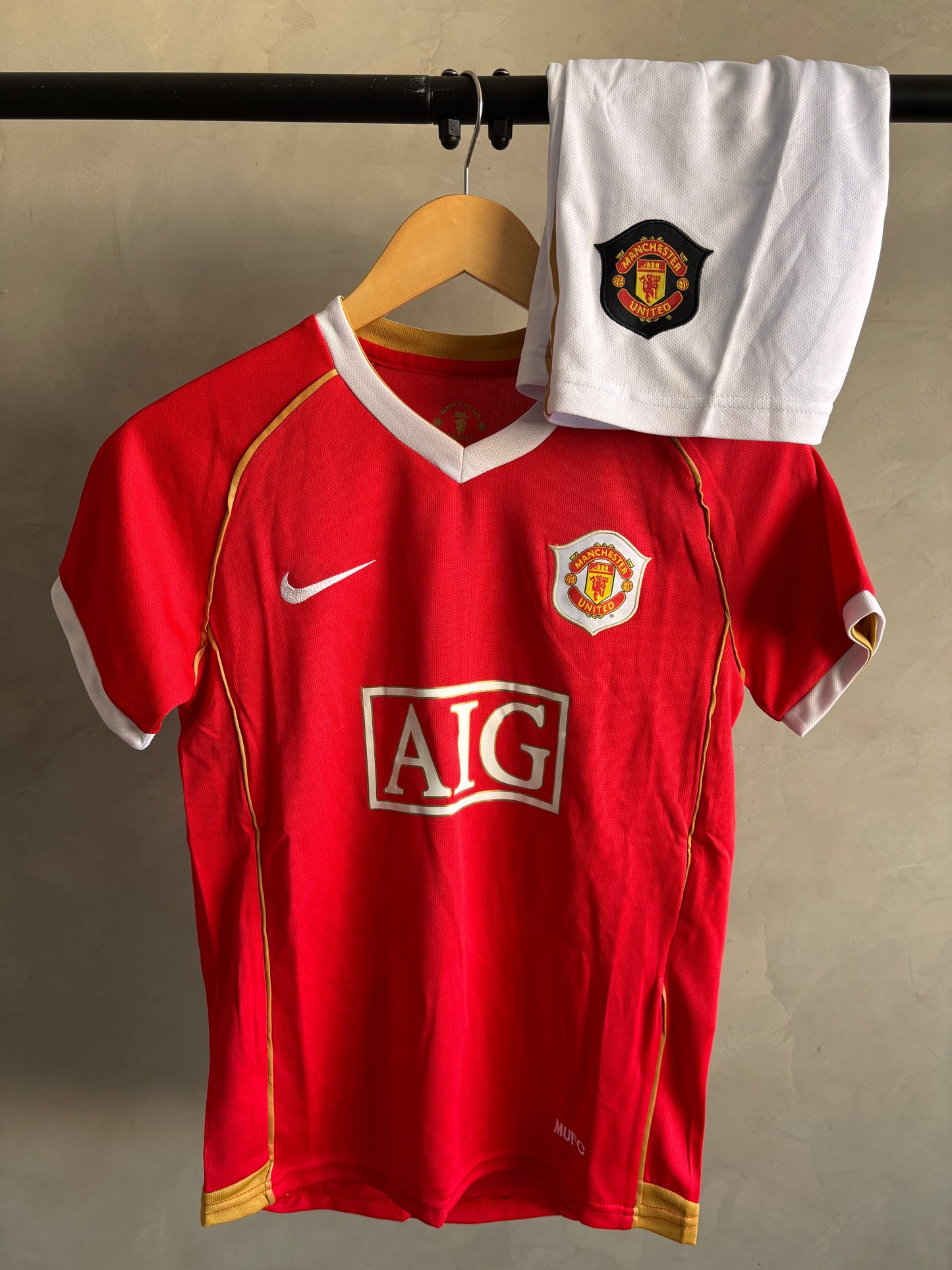Manchester United 06-07 Home Kids