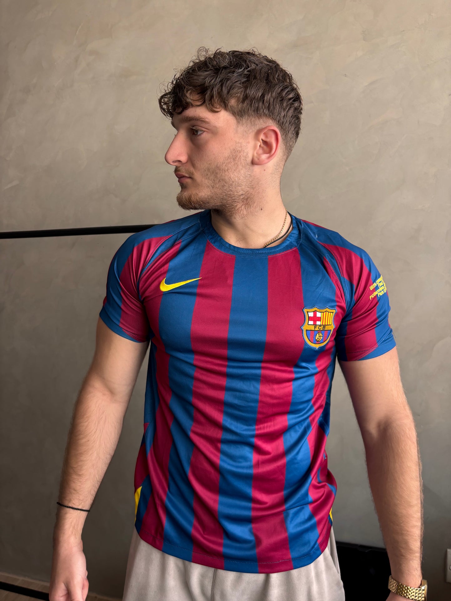 Barcelona Home 05/06 (#10 RONALDINHO)