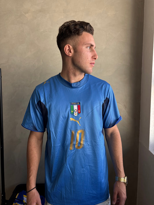 Italy 2006 Home (#10 TOTTI)