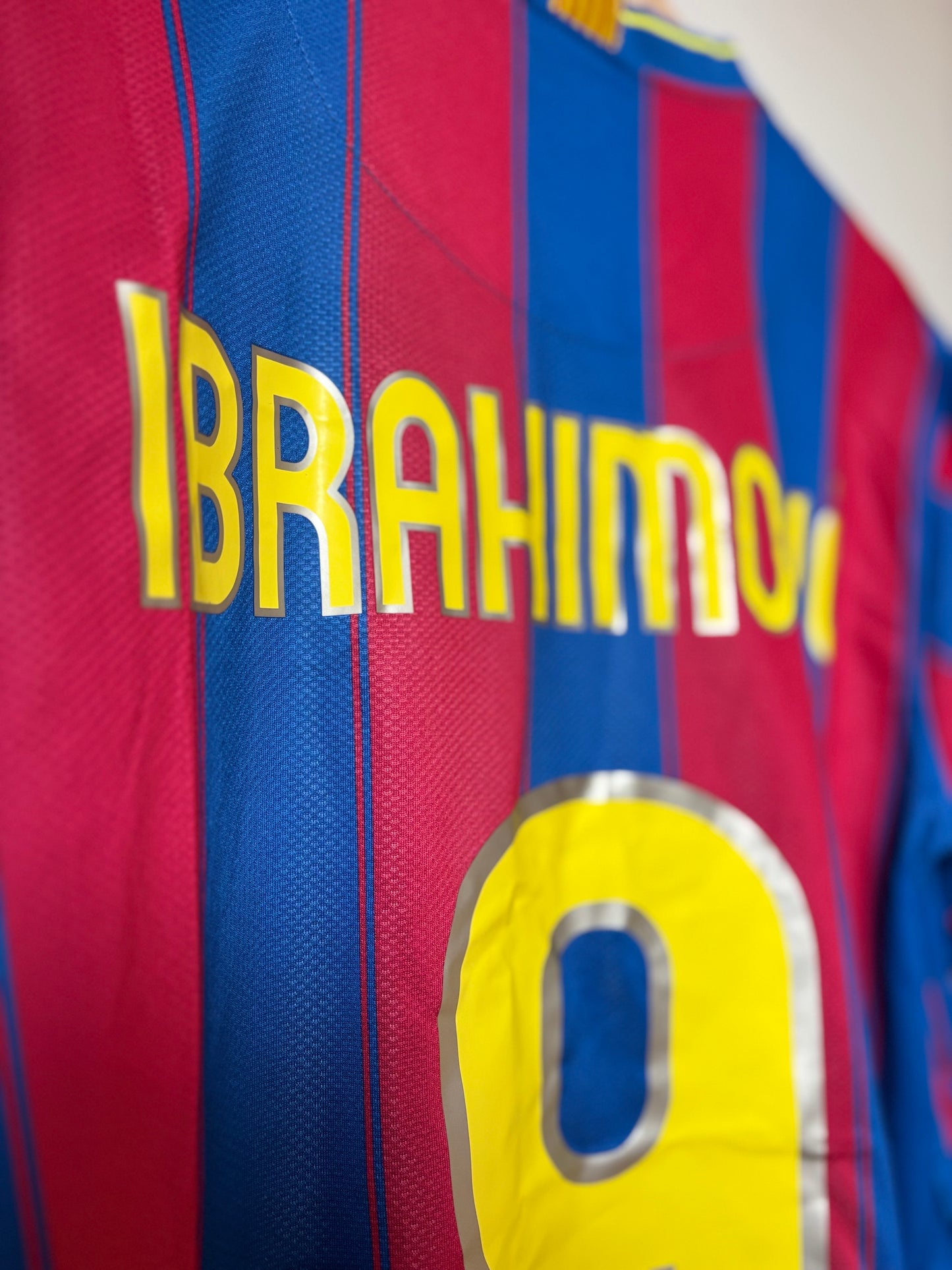 Barcelona Home Retro 09/10
