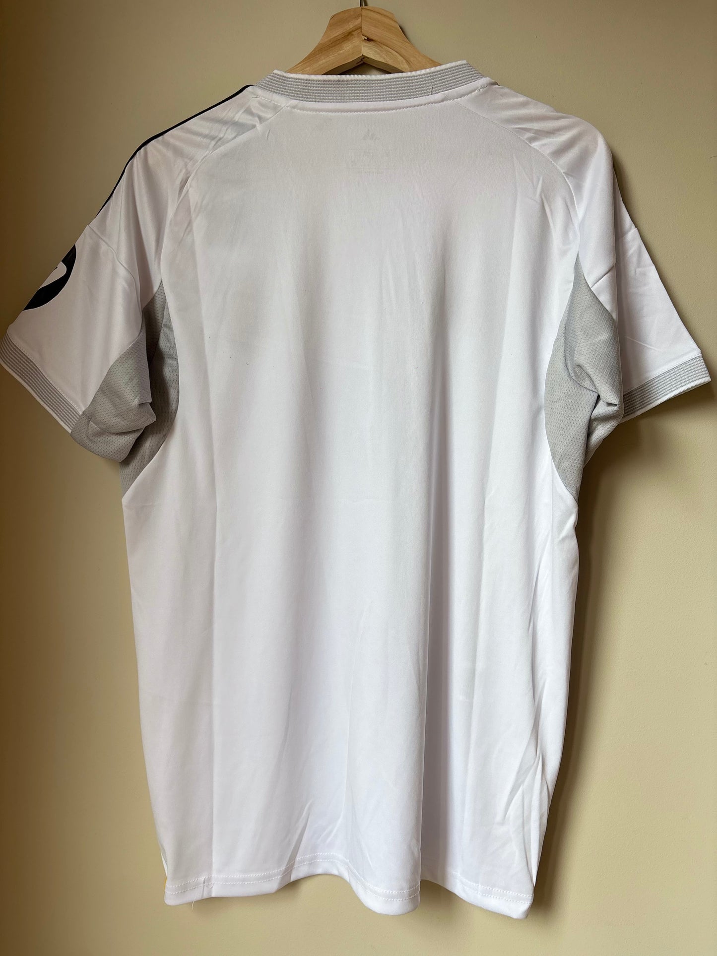 Real Madrid home Fan version 25/26