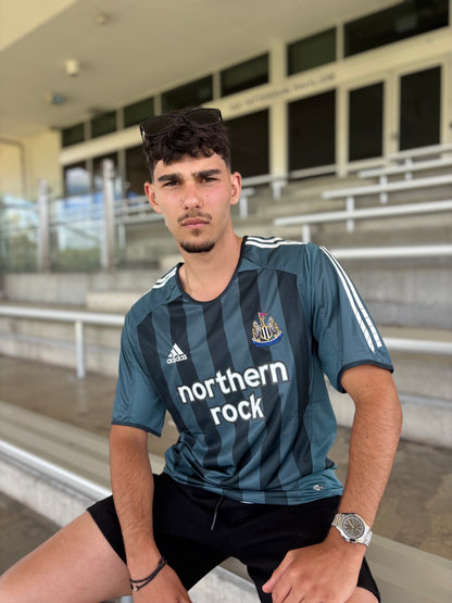 Newcastle United Away 05/06 Retro