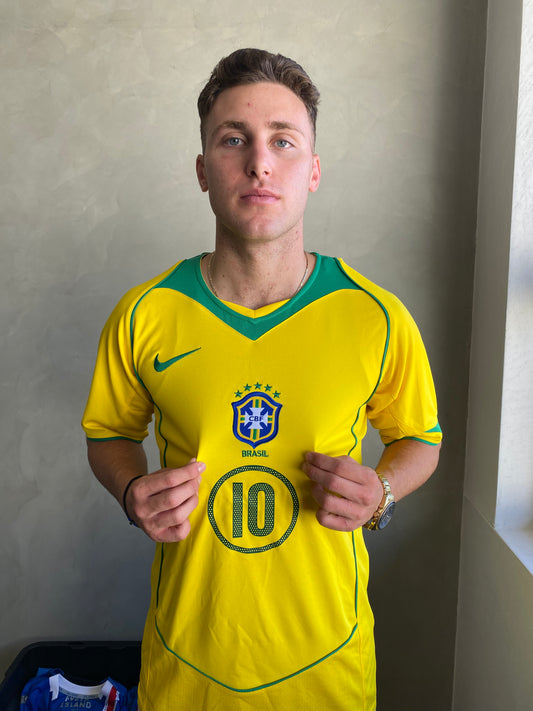 Brazil Retro Home 2004 (#10 RONALDINHO)