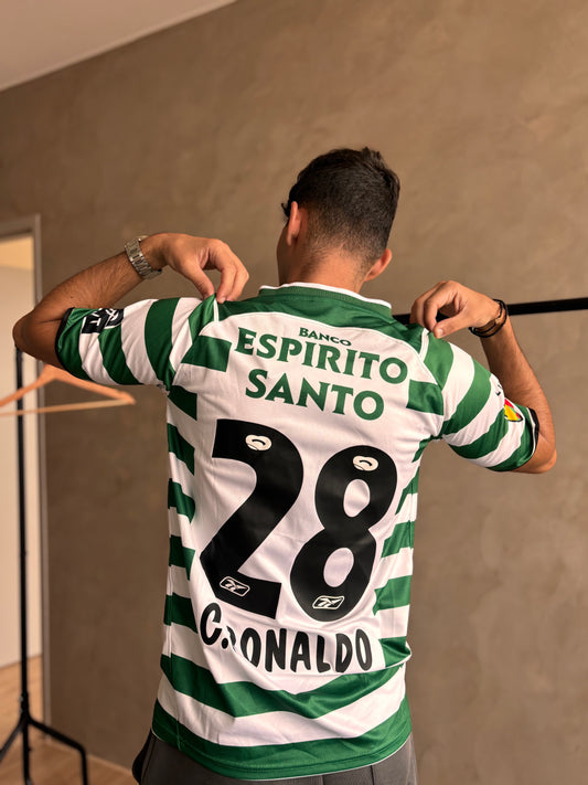 Sporting Lisbon Home 2004 (C. RONALDO #28)