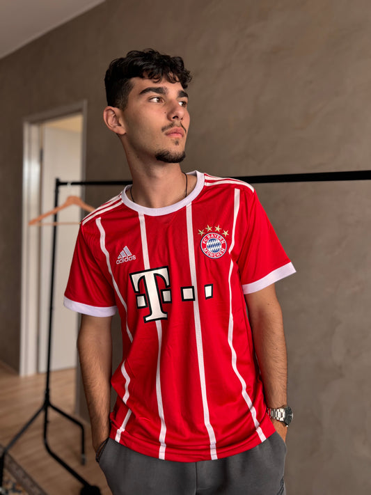 Bayern Munich 17/18 Home