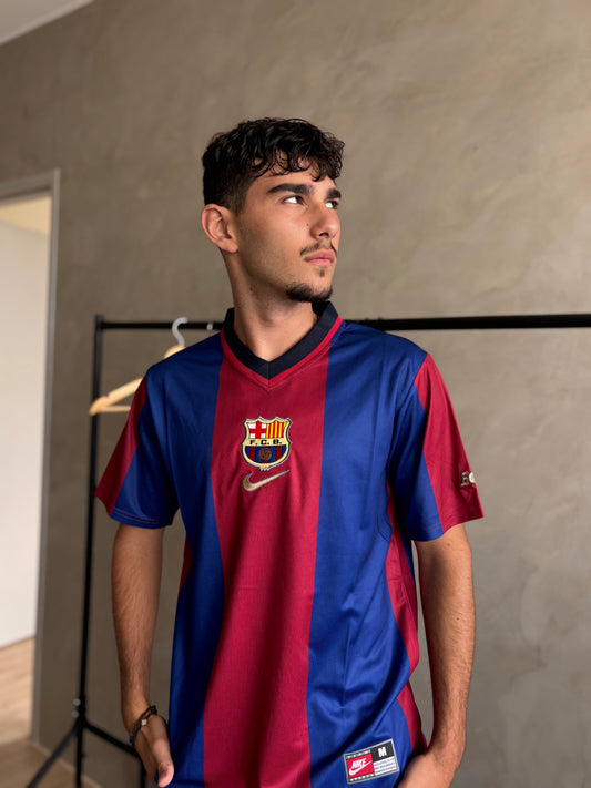 Barcelona Retro 98/99 Home (RIVALDO #11)