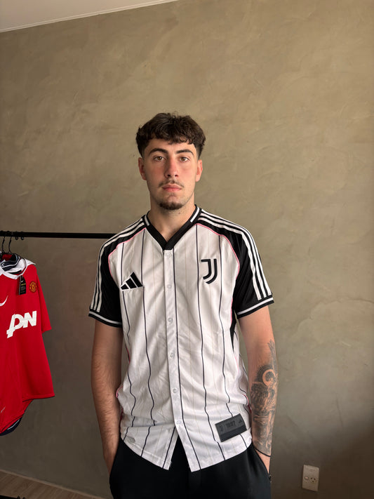 Juventus 25/26 Baseball Jersey